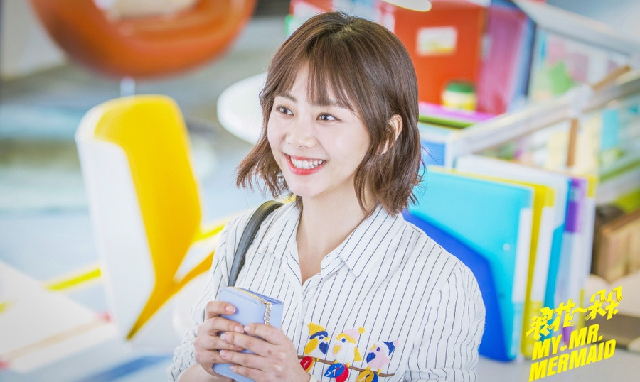 浪花一朵朵谭松韵高清美照