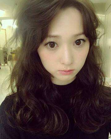 日本医学院清纯校花晒美照变网红