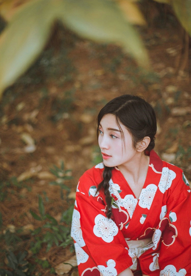 日本和服美女樱桃嘴清新俏皮写真