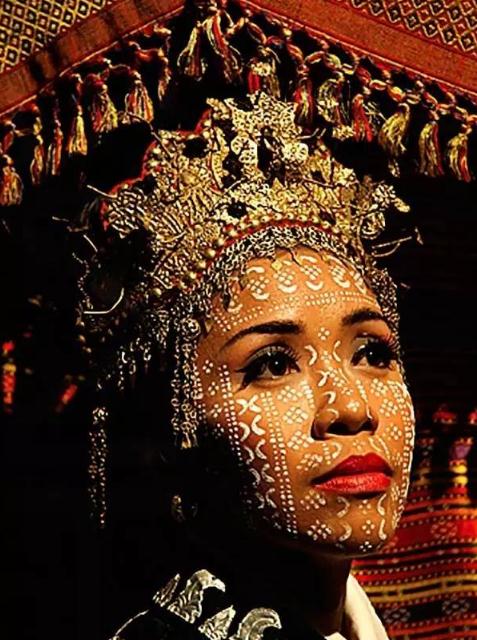 20国传统婚纱大合集，和风、欧系 这里一定有你的菜