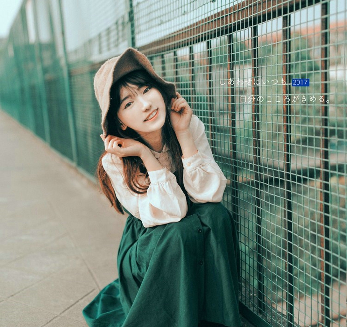 骑着小黄车清新美女写真集