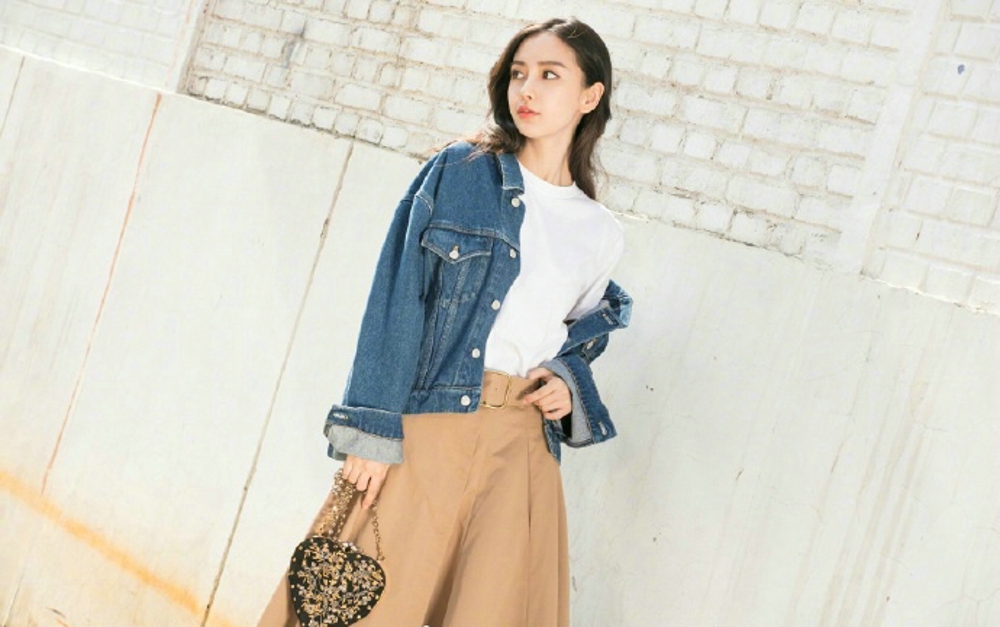 辣妈angelababy 最新街拍曝光摩登潮范儿十足