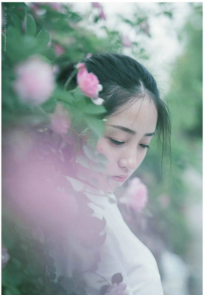 清新可爱美女盛夏街拍阳光俏皮唯美写真