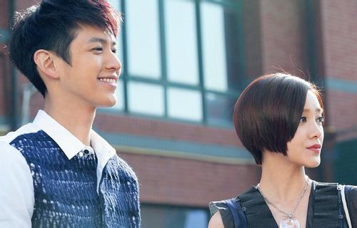 郭采洁可爱帅气短发照片