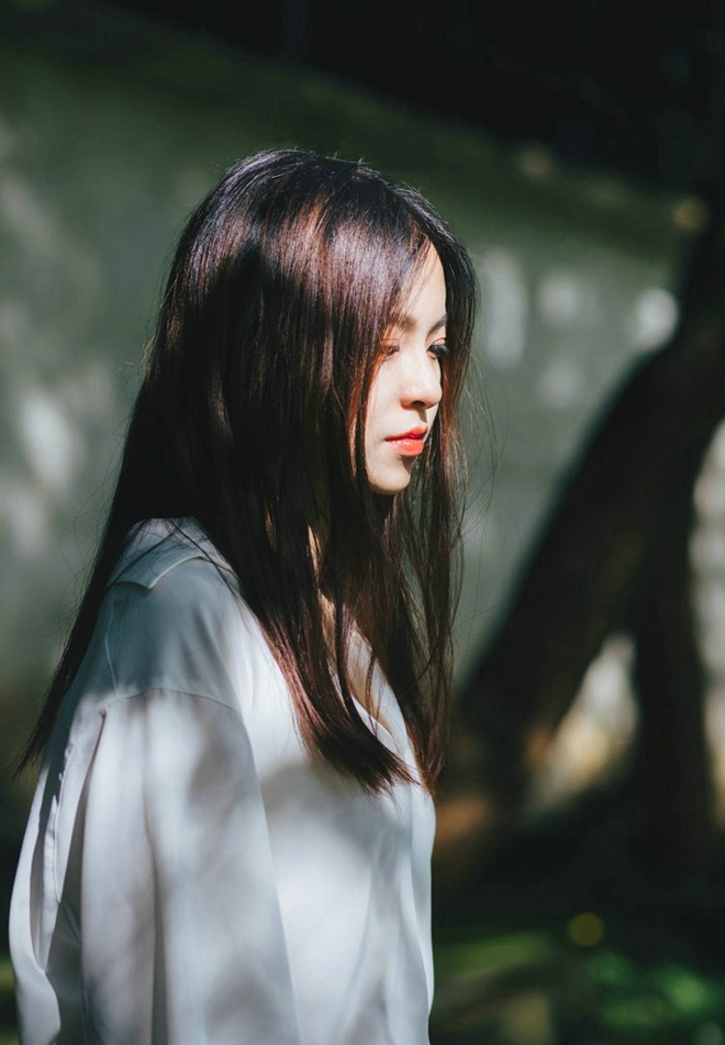 校园迷人学姐户外小清新娇巧阳光唯美写真