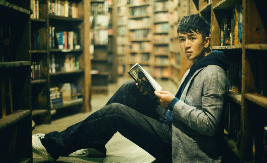 郭家铭秋日暖帅写真 文艺清新气质浓厚