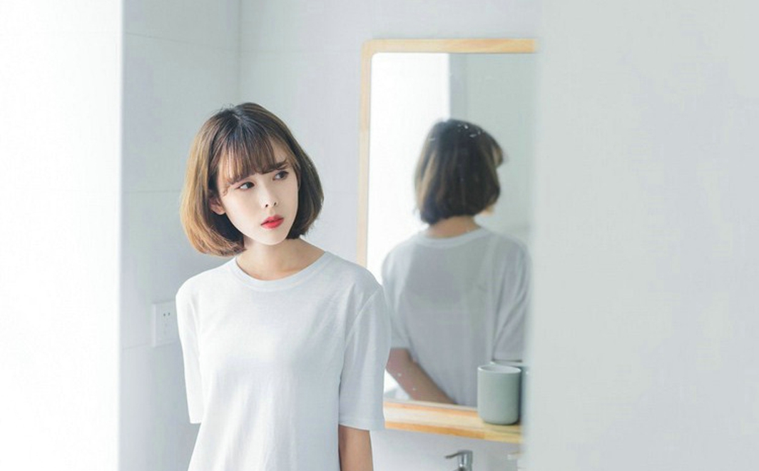 简单纯净绝美美女私房娇嫩白皙靓丽美图