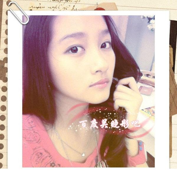 关晓彤不一样的写真大片上线