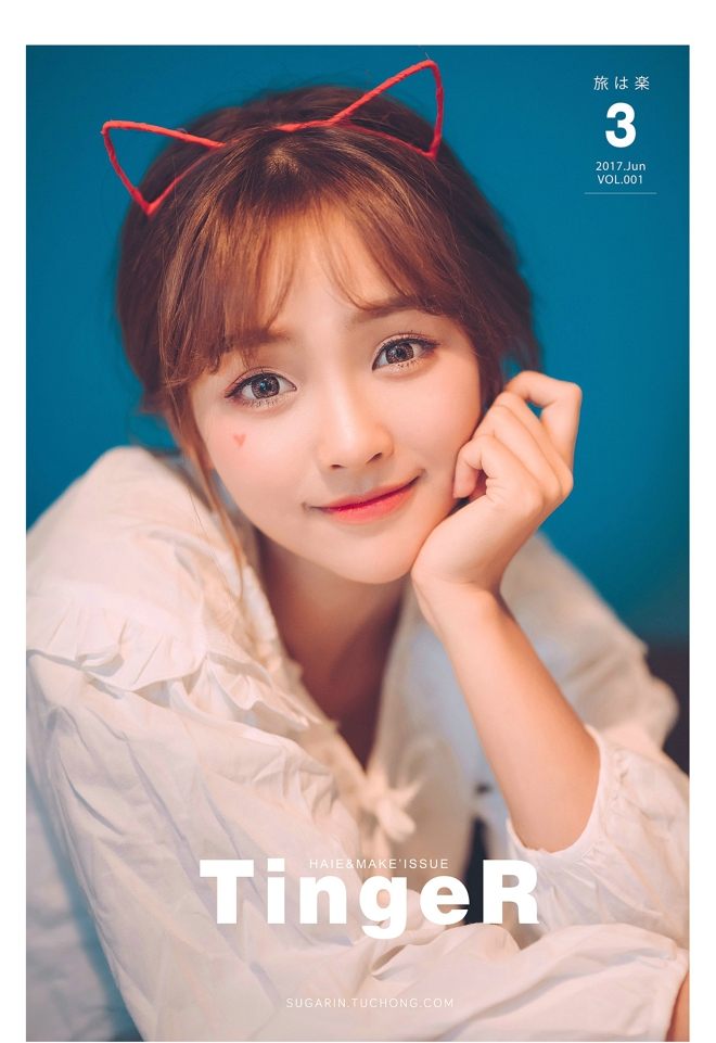 清纯可爱娃娃脸稚气少女生活写真