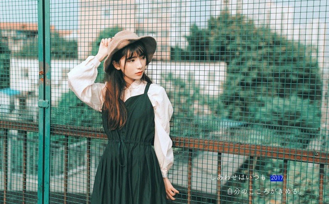 骑着小黄车清新美女写真集