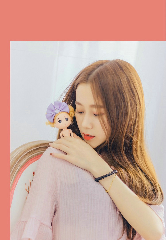 清新美女居家粉嫩阳光俏皮唯美写真