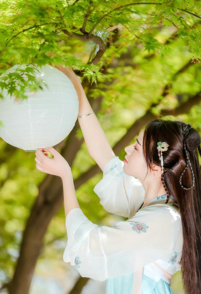 清纯古典美女仙气十足