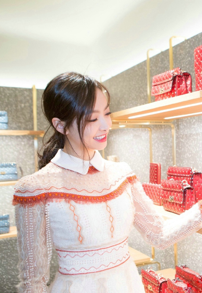 宋茜长裙优雅气质写真