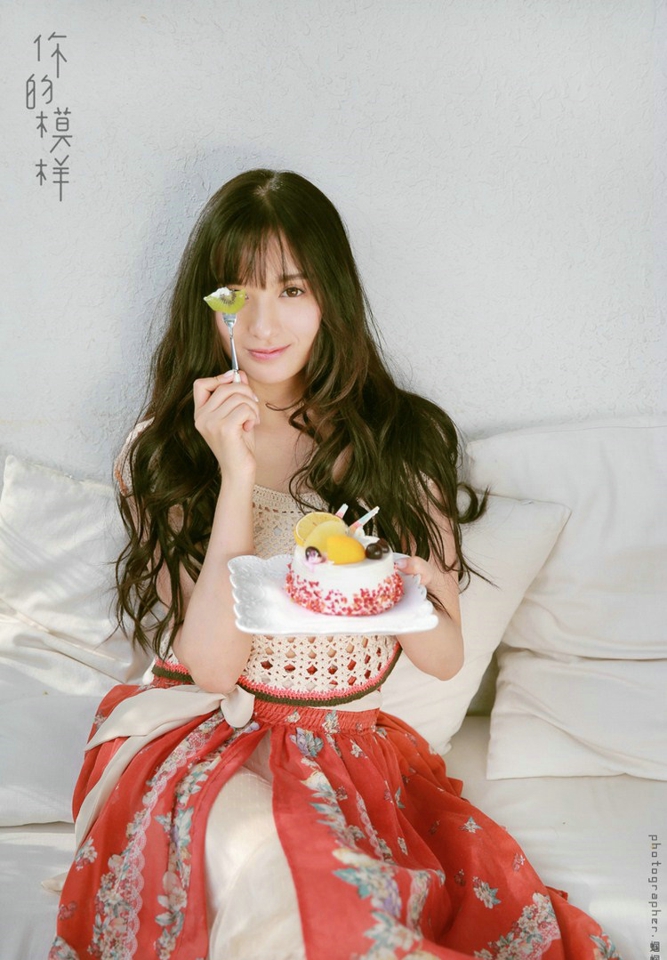 清纯阳光长发美女