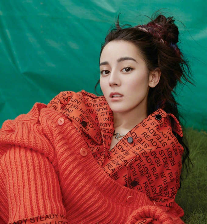 迪丽热巴SuperELLE创刊号封面大片曝光