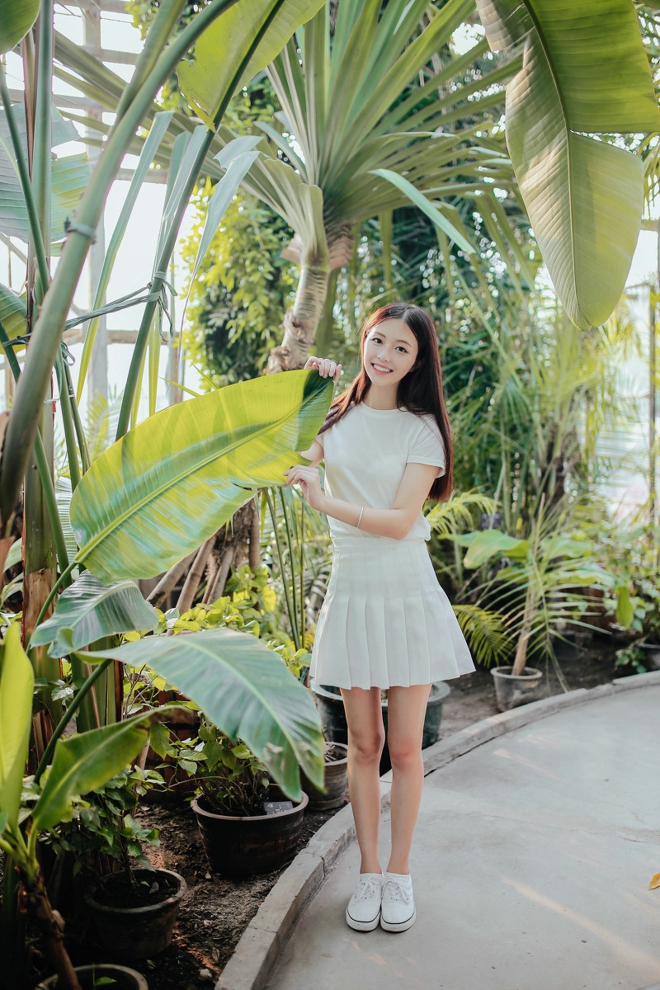 气质美女甜美笑容清纯正能量写真