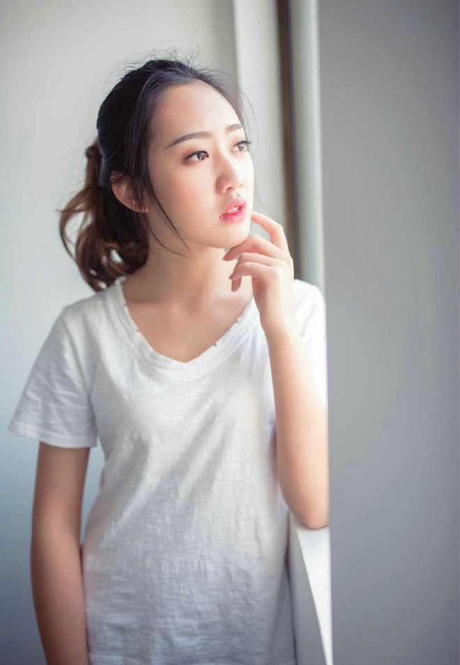 休闲女仔女孩甜美俏皮图片