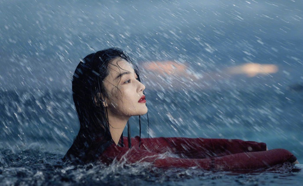 张馨予夏日清凉大片写真