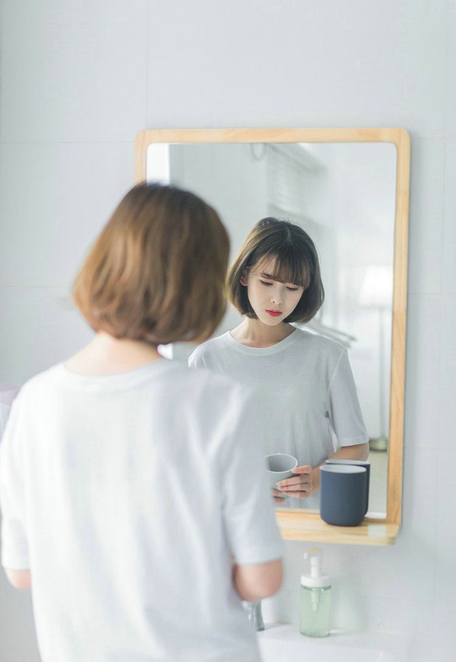 简单纯净绝美美女私房娇嫩白皙靓丽美图