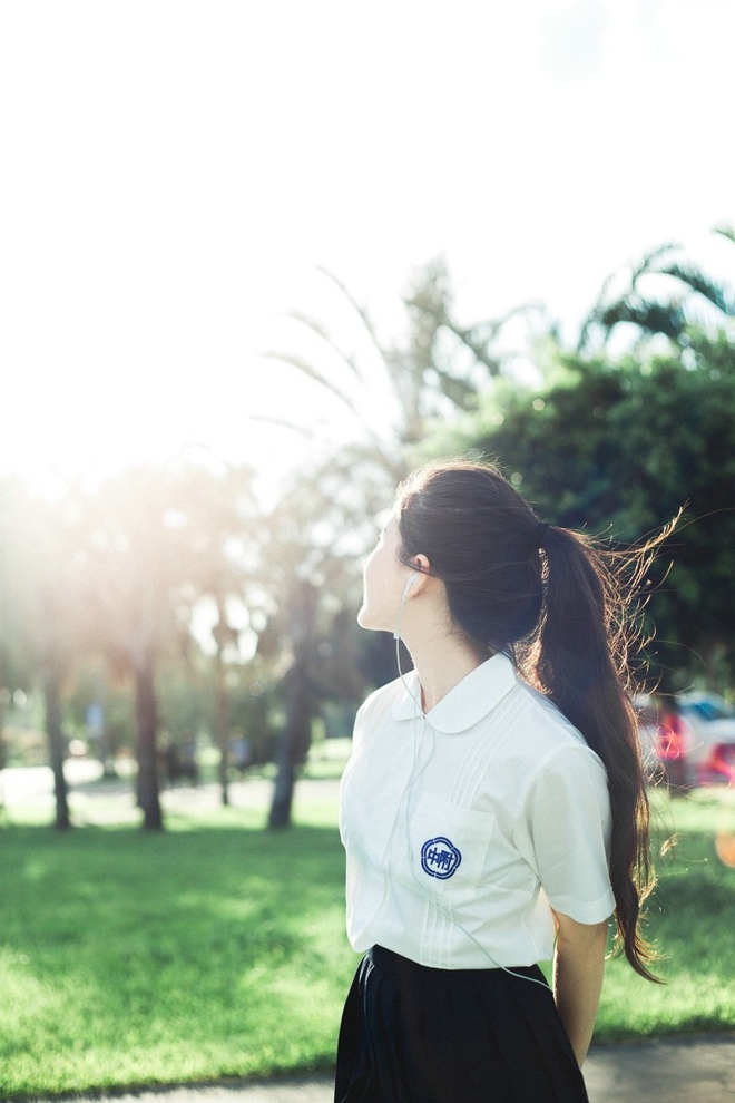 超漂亮清纯美女校花室外清新阳光无圣光套图