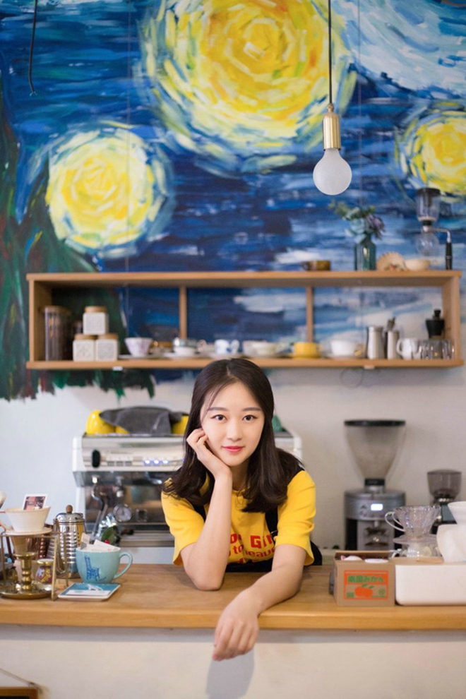 柔美美女眼神清澈迷人清纯气质写真