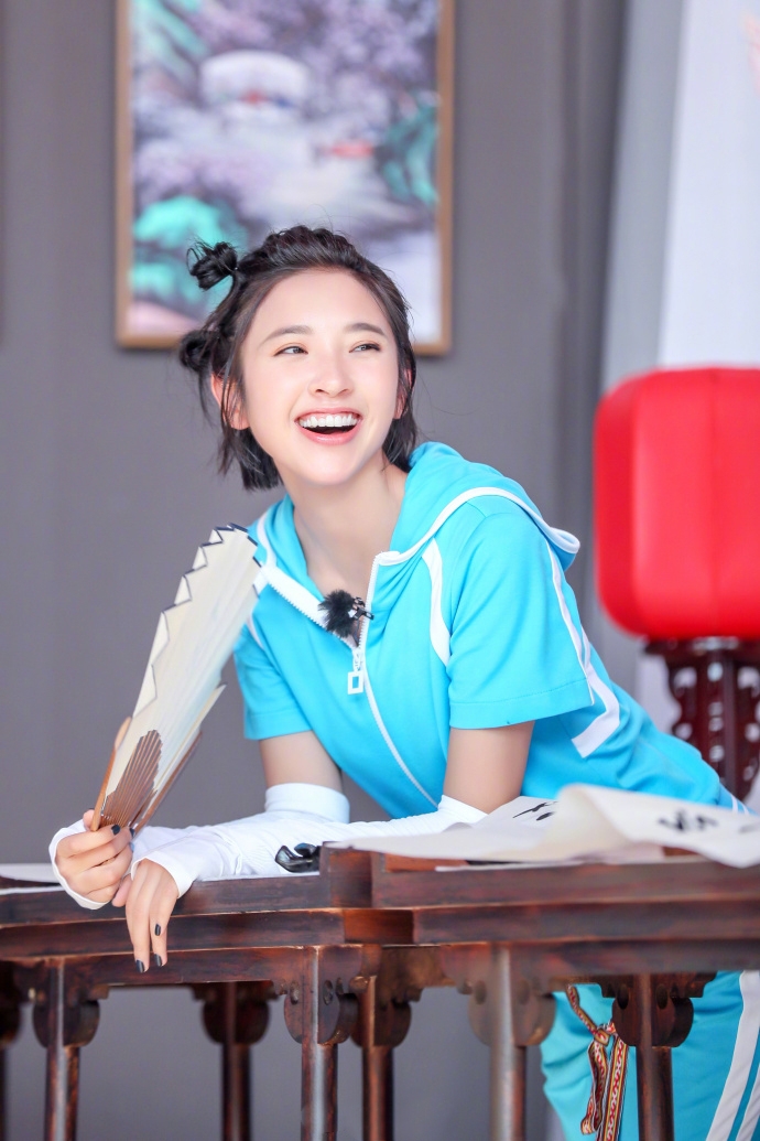 唐艺昕我们来了可爱图片合集