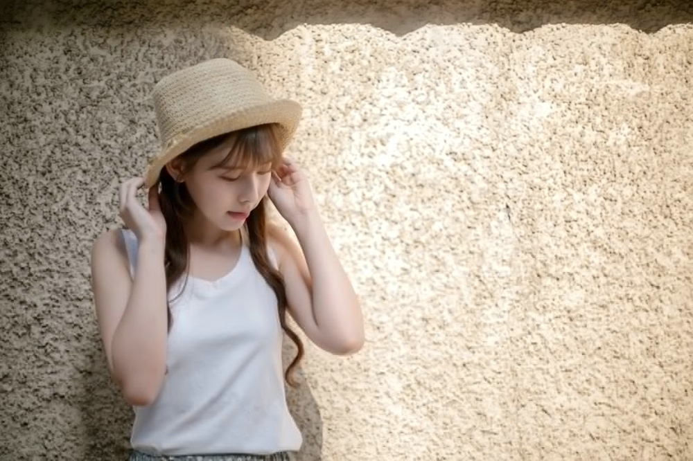 气质迷人阳光靓丽美女写真