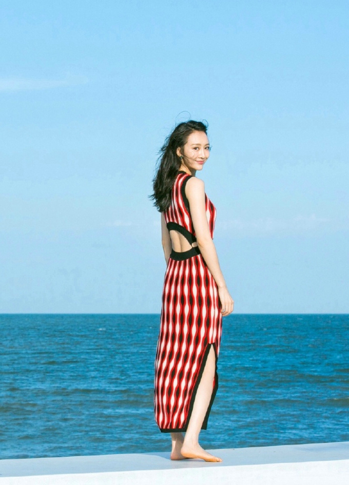 王鸥海边随拍清新自然而不做作