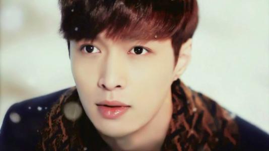 张艺兴个人帅气写真