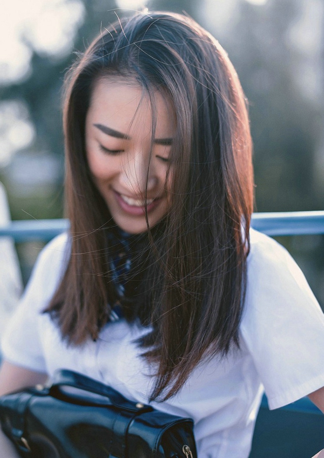 校园美女清新甜美唯美写真