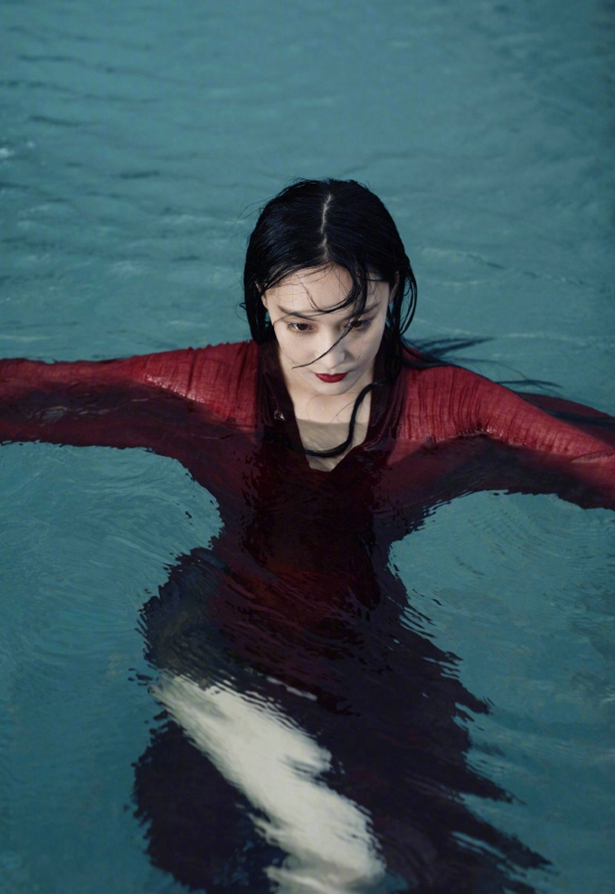 张馨予夏日清凉大片写真