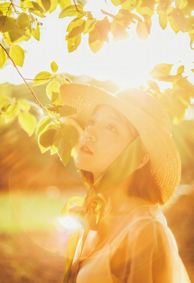 优雅古典美人暖色系气质唯美写真