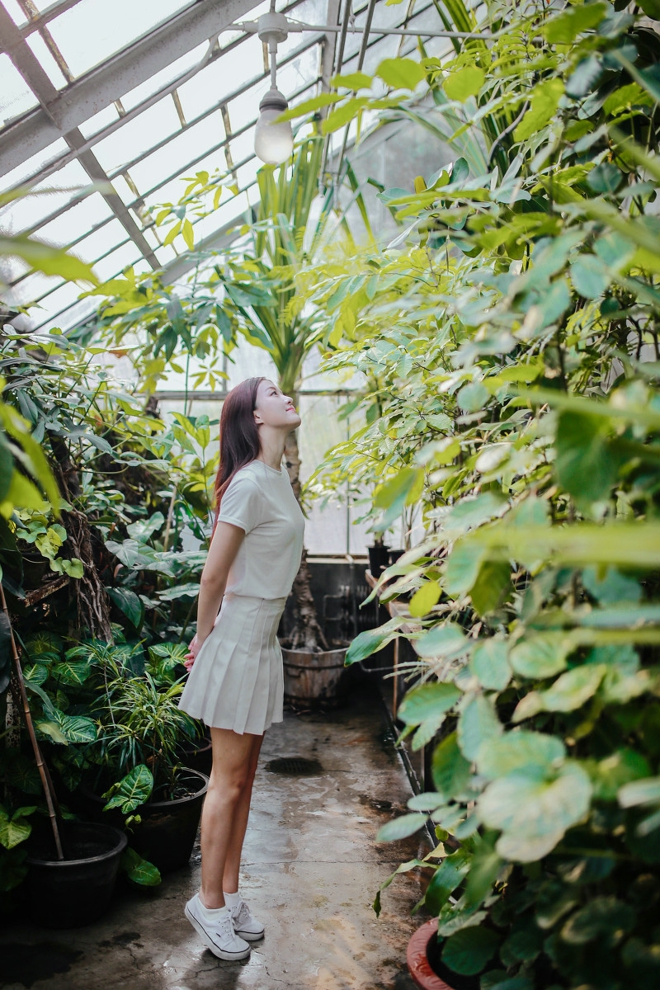 气质美女甜美笑容清纯正能量写真