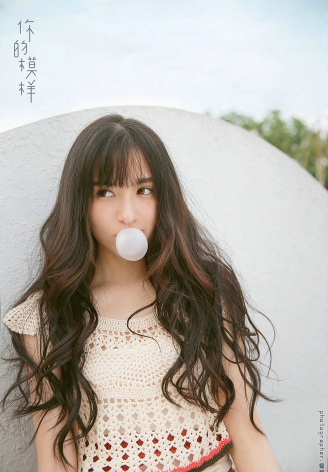 清纯阳光长发美女