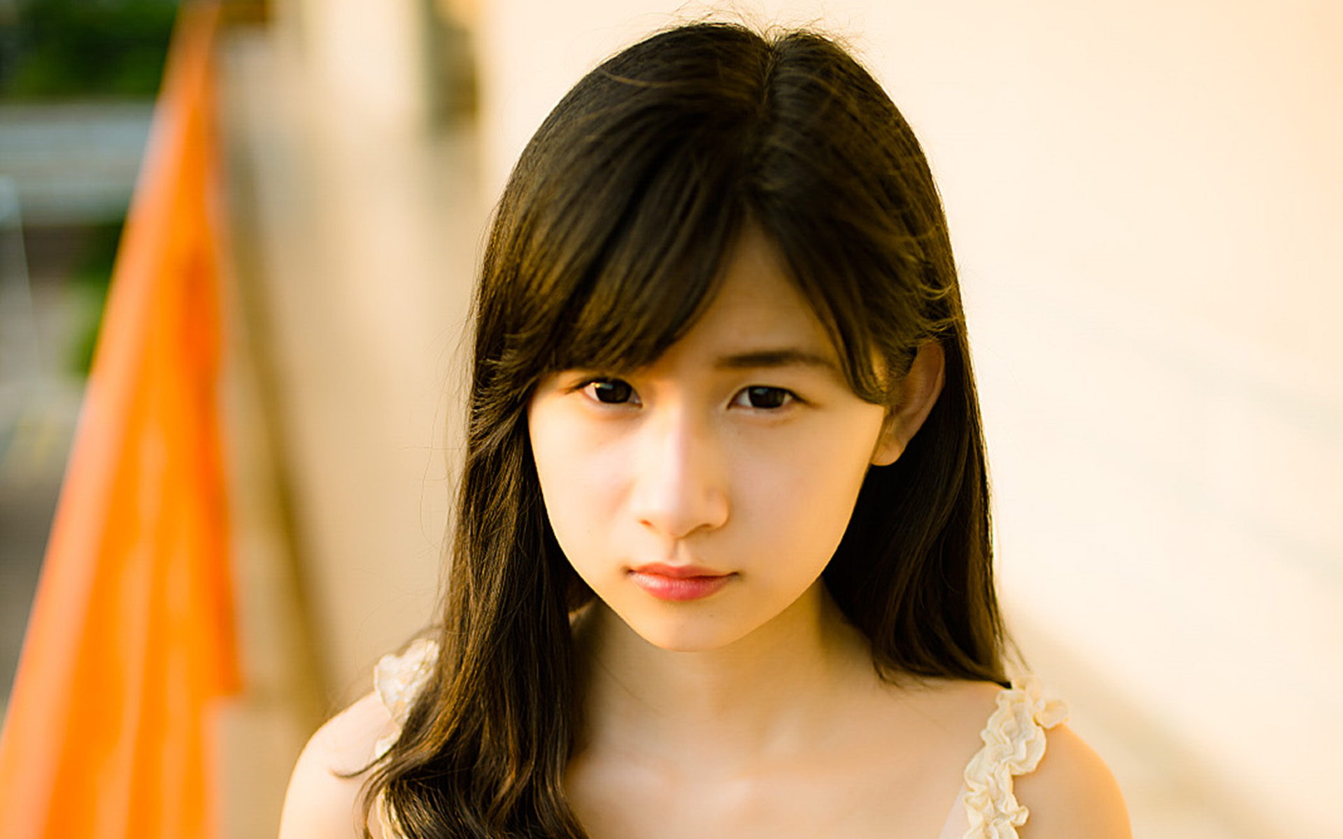 清纯美少女小清新户外写真电脑桌面壁纸