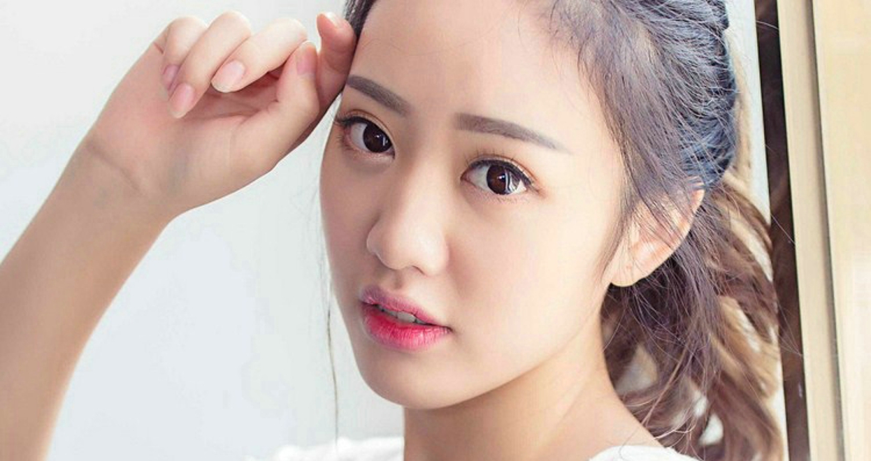 休闲女仔女孩甜美俏皮图片