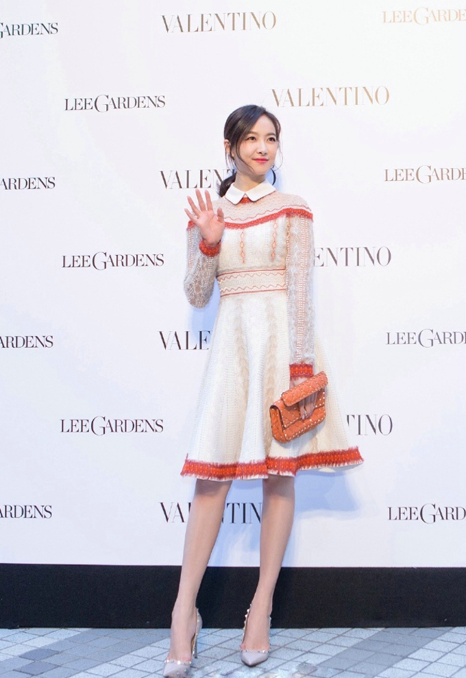 宋茜出席某活动清新淡雅自带仙气