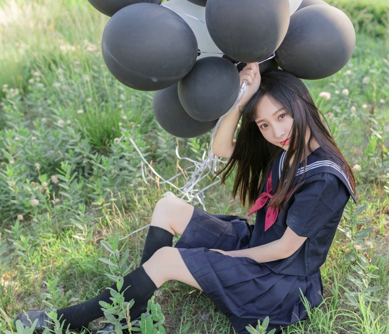 嗨森校服美女乌黑长发美女写真