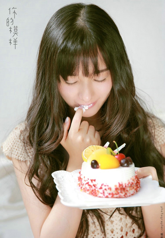 清纯阳光长发美女