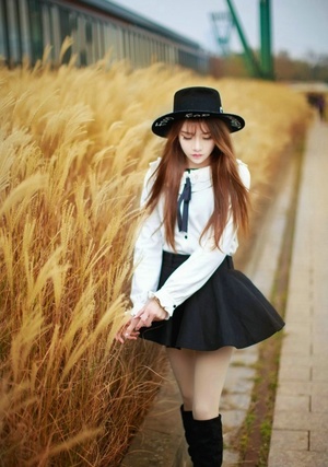 背带裤柠檬少女丸子头俏皮可爱吸睛