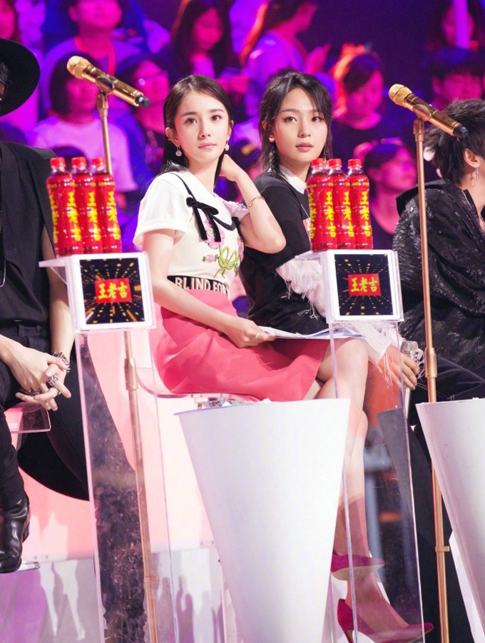 杨幂电影节红毯气质写真套图