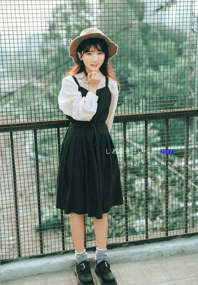 骑着小黄车清新美女写真集