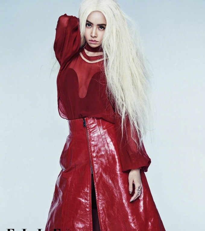 亚洲舞娘蔡依林冰与火之歌时尚非主流写真