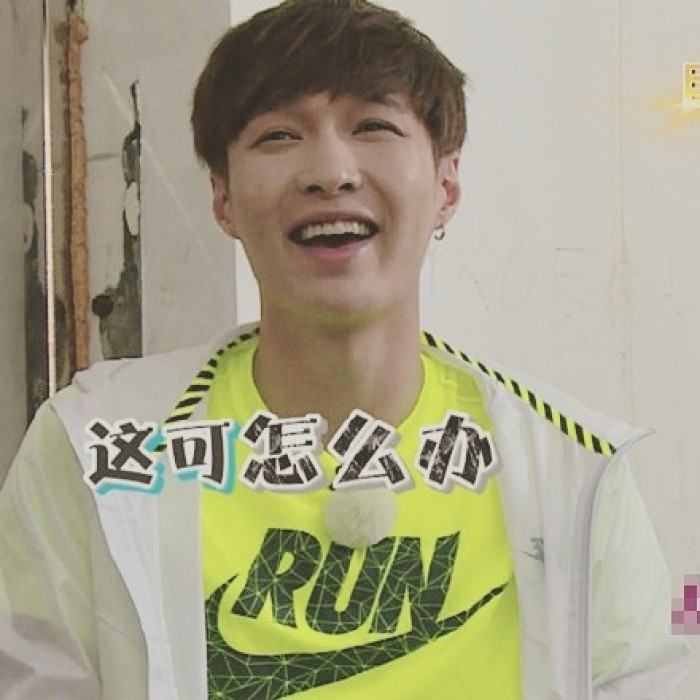 张艺兴搞笑表情包合集