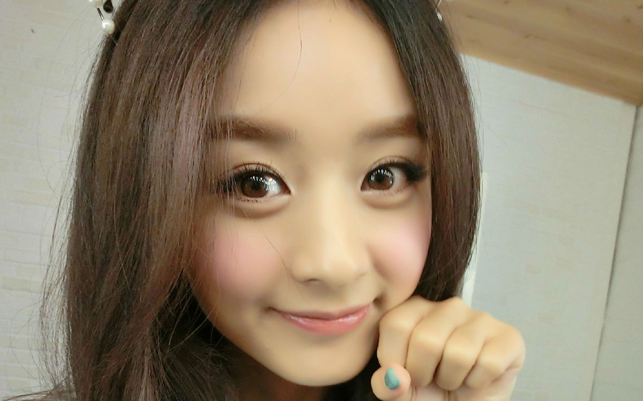 美女明星赵丽颖壁纸图片