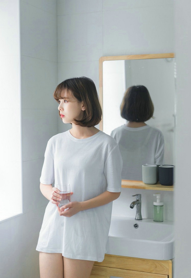 简单纯净绝美美女私房娇嫩白皙靓丽美图