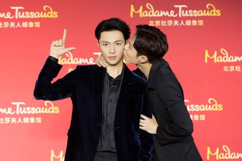 张艺兴个人帅气写真