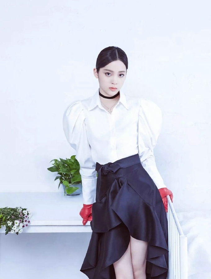 欧阳娜娜时尚文艺范写真图