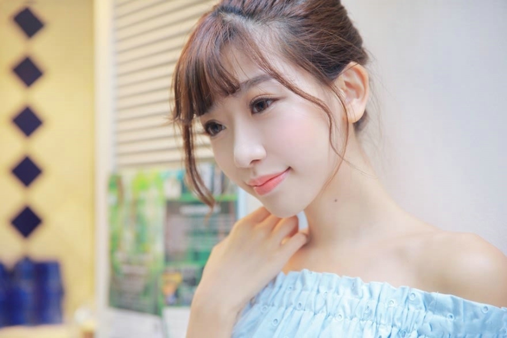 恋恋不忘梦中蓝色小仙女潇潇清纯私房写真