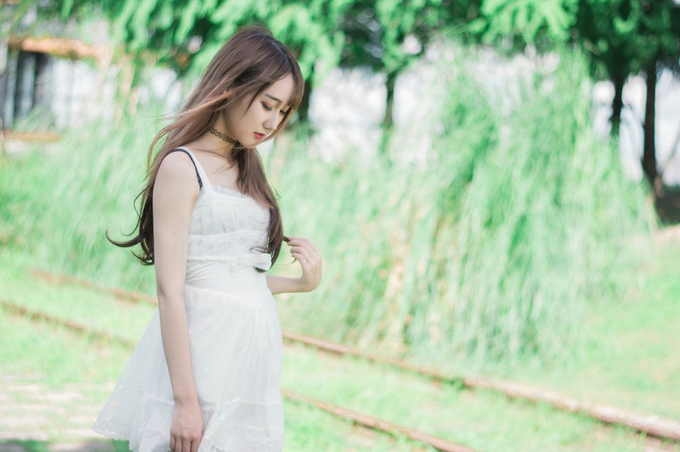 氧气美女午后阳光俏皮可爱靓丽写真